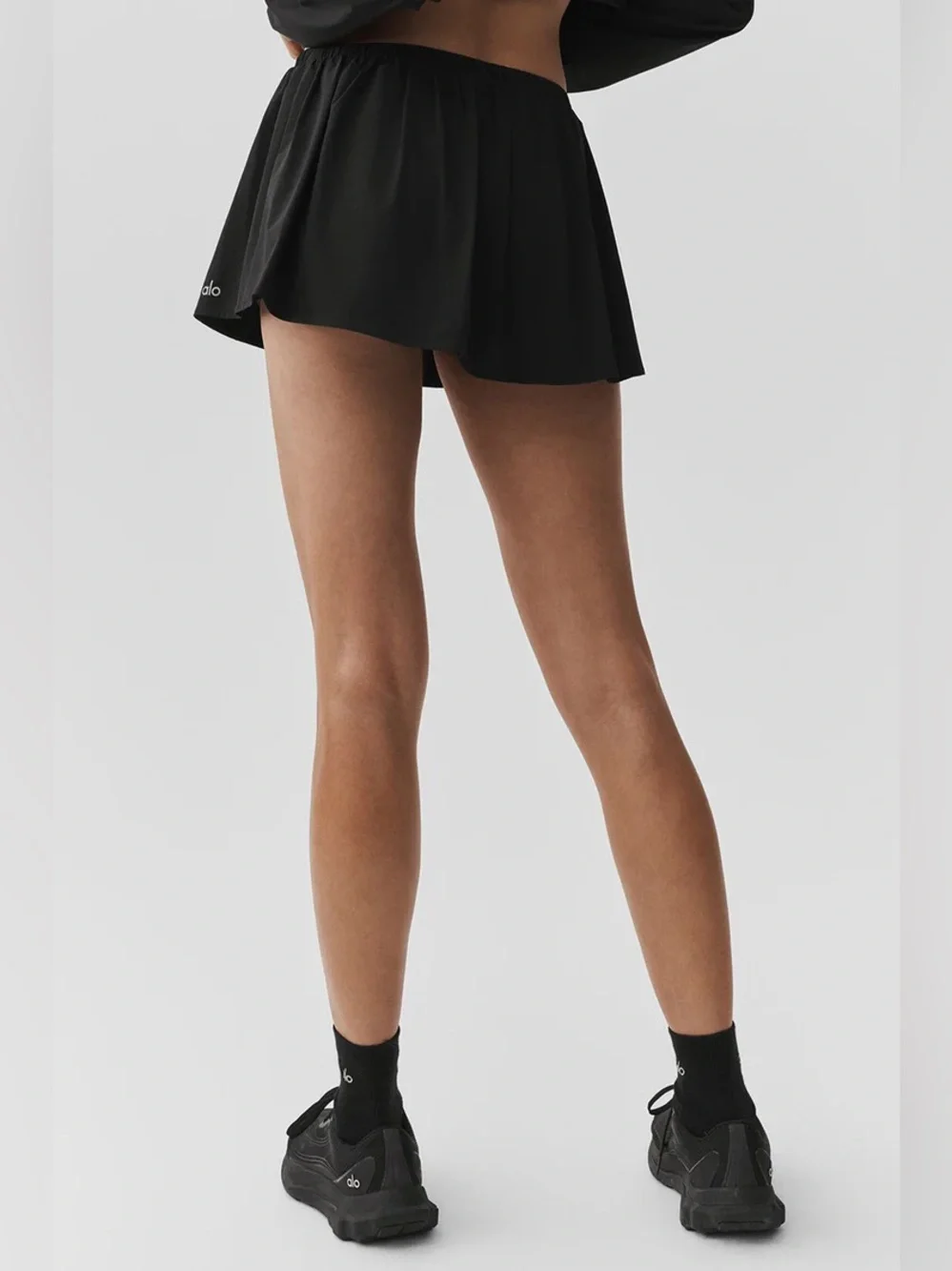 Alo Breezy Skirt Black Size Small NWT